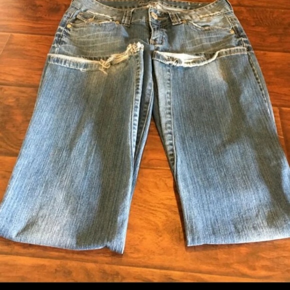 Guess Jeans - Picture 4 of 4